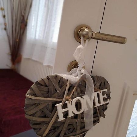 Nice And Cosy House 2 ラリサ エクステリア 写真