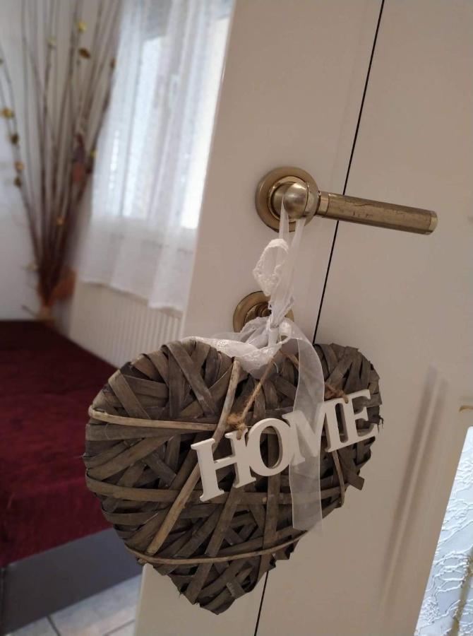 Nice And Cosy House 2 ラリサ エクステリア 写真